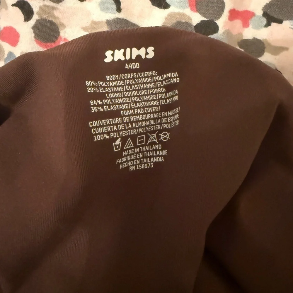 Skims Fits Everybody Full Coverage Back Smoother Bra, Clay 44DD NWT - Picture 6 of 7